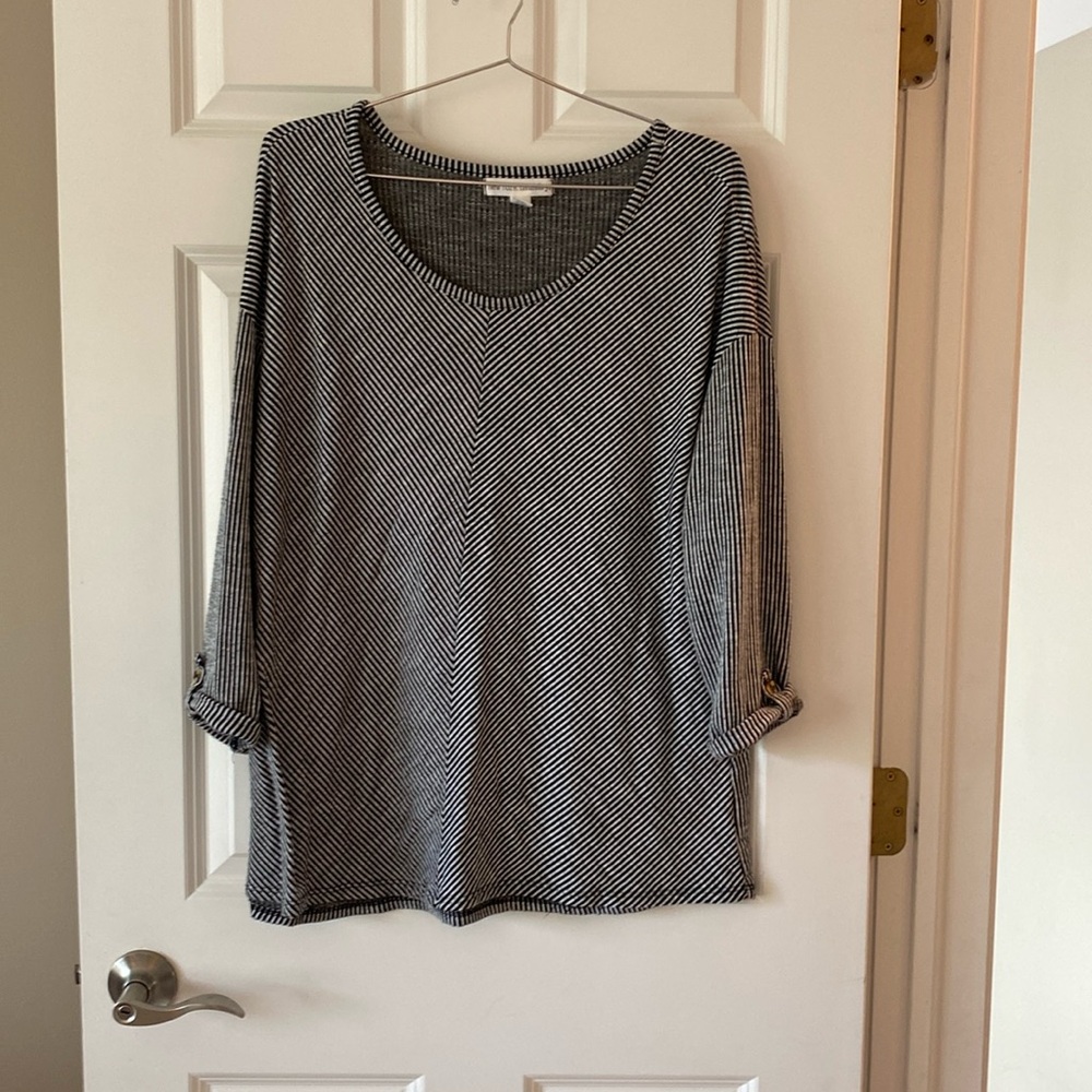 New York Laundry diagonal knit blouse